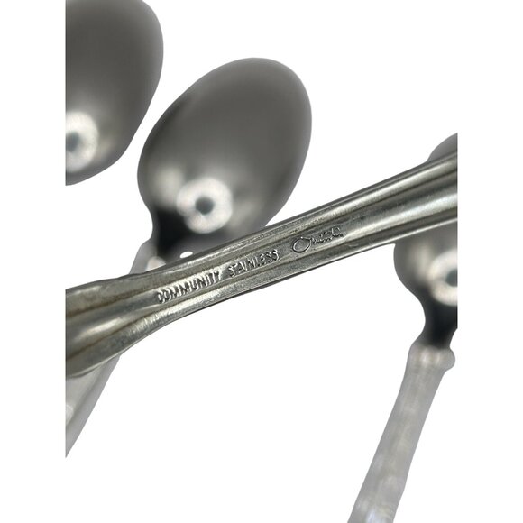 (6) ONEIDA CHERBOURG 6 7/8" SOUP SPOONS - COMMUNITY STAINLESS GLOSSY Flatware - Picture 4 of 4